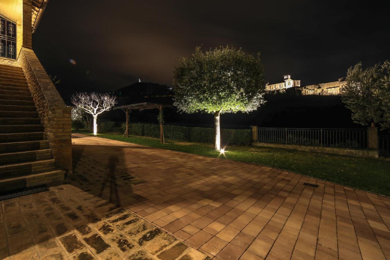 La Casa Tra Gli Ulivi Bed & Breakfast Assisi Exterior foto
